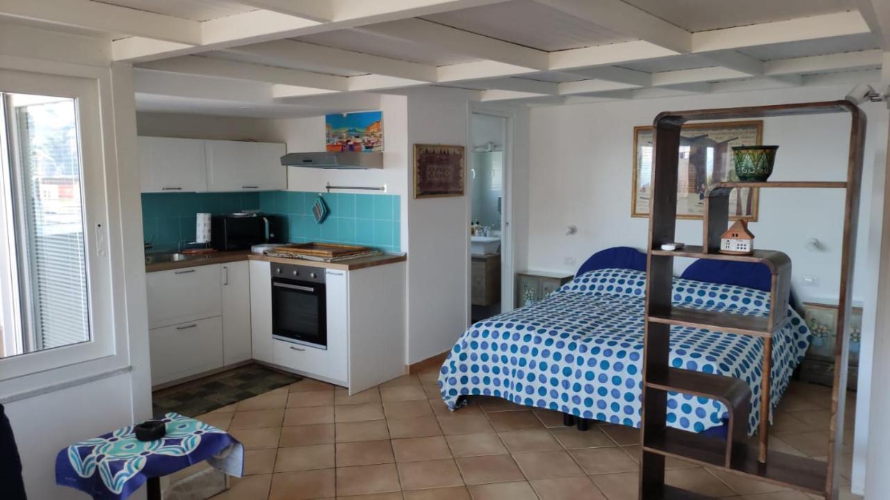 Bonbonniere In Chiaia District Apartman Nápoly Kültér fotó