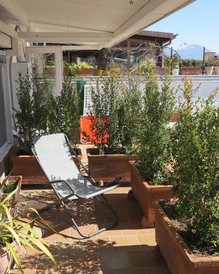 Bonbonniere In Chiaia District Apartman Nápoly Kültér fotó