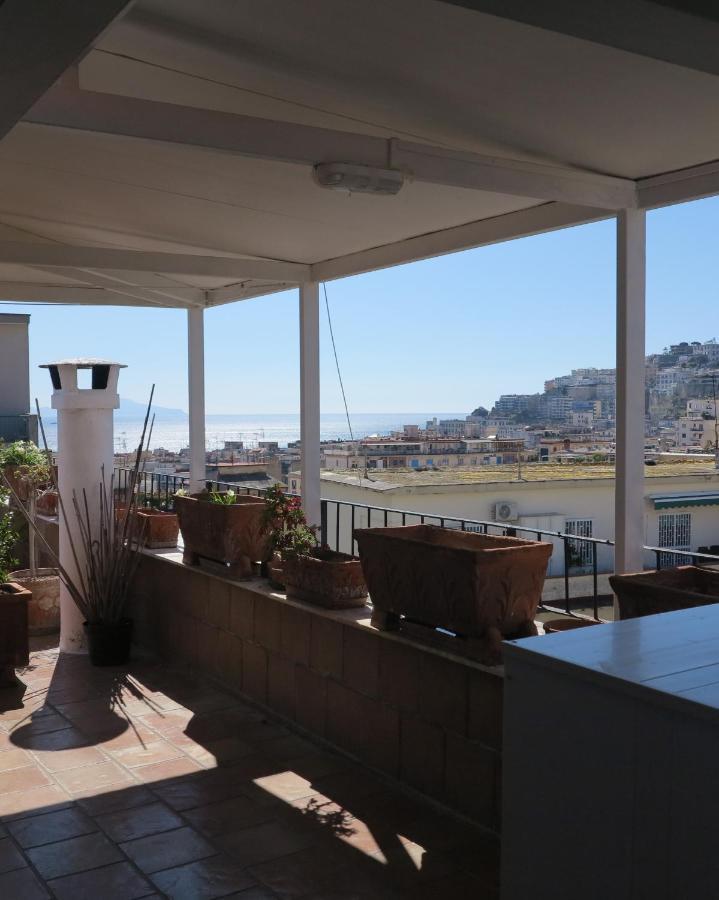 Bonbonniere In Chiaia District Apartman Nápoly Kültér fotó